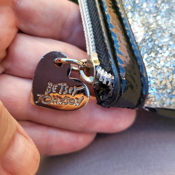 Betsy Johnson Logo Silver Metallic Clutch. - Picture 5 of 14